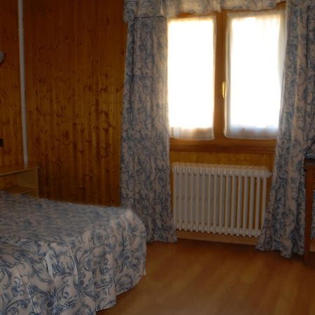 Hotel Europa Les Kültér fotó